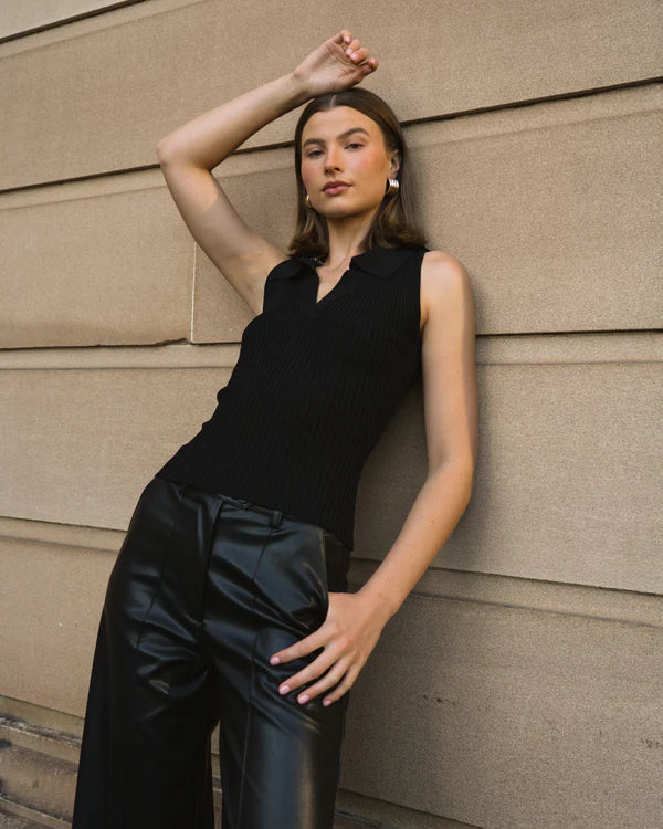 SLEEVELESS COLLARED KNIT TOP